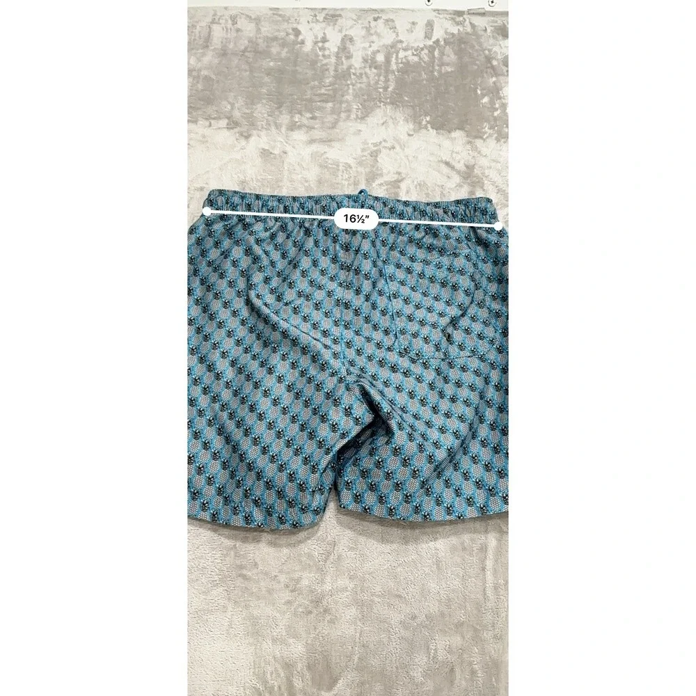 Beach Bros Shorts Mens Size Large Multicolor Animal Print Elastic Waist Swim